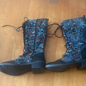 Floral Lace-Up 6 1/2 Boots